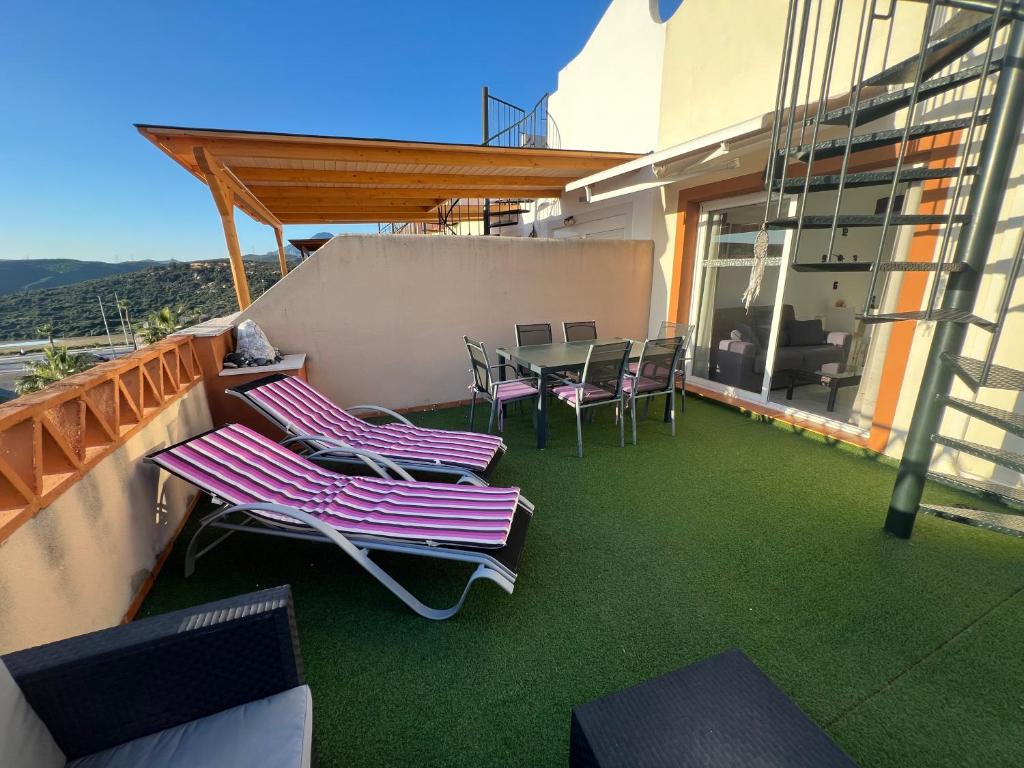 ESTEPONA - WEST CASARES PENTHOUSE 2 slpk PANORAMISCH ZEE EN BERGZICHT - 3