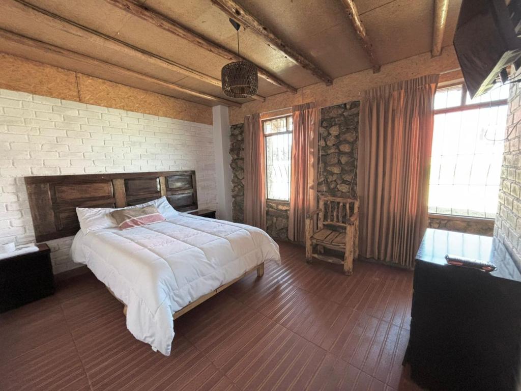 Hotel El Rancho - 3