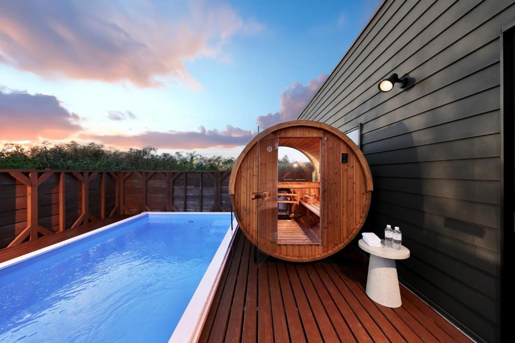 Sauna, Miyakojima Hotel LaniKai Tandi ga Tandi in Miyakojima