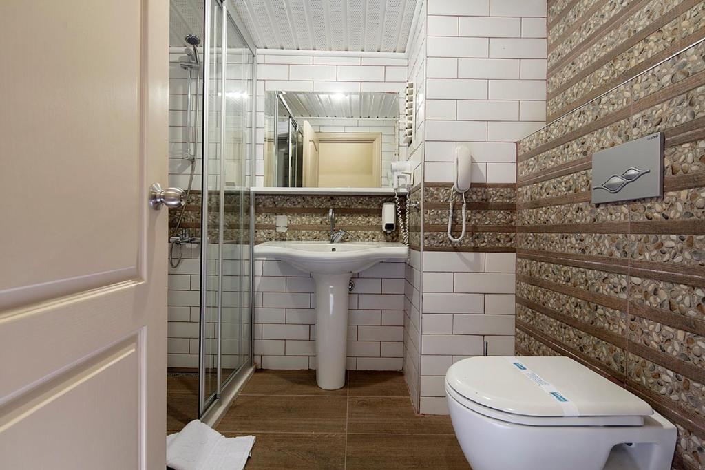 Club Turtas Beach - All Inclusive — Hotel rooms in Alanya