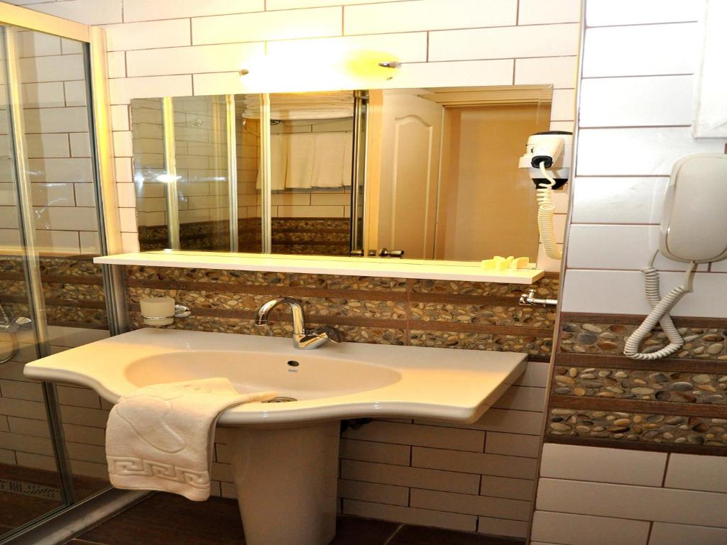 Club Turtas Beach - All Inclusive — Hotel rooms in Alanya