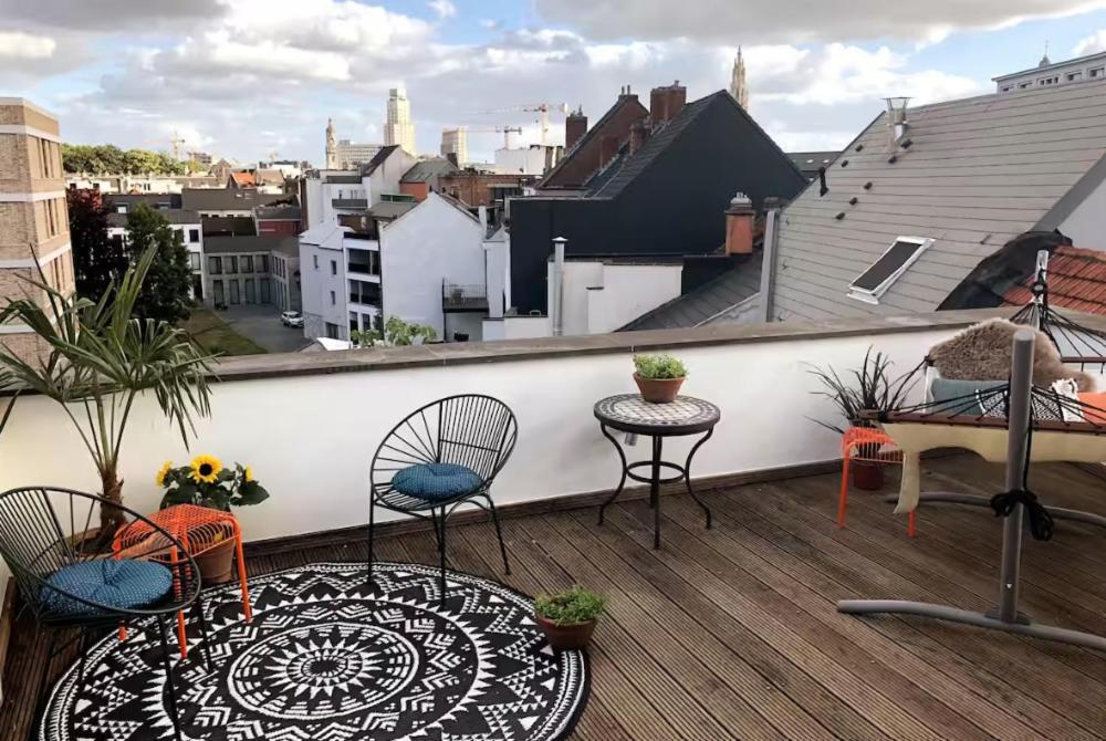 Cozy & Spacious Duplex with an Amazing Terrace, Antverpy
