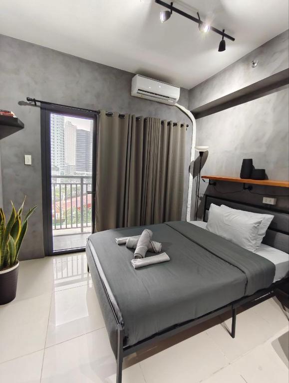 Relaxing Staycation with Free Coffee - Netflix, Manila