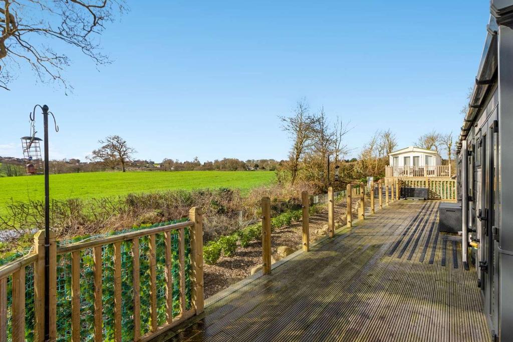 Peaceful Lake Retreat, Cheriton Bishop photo 7
