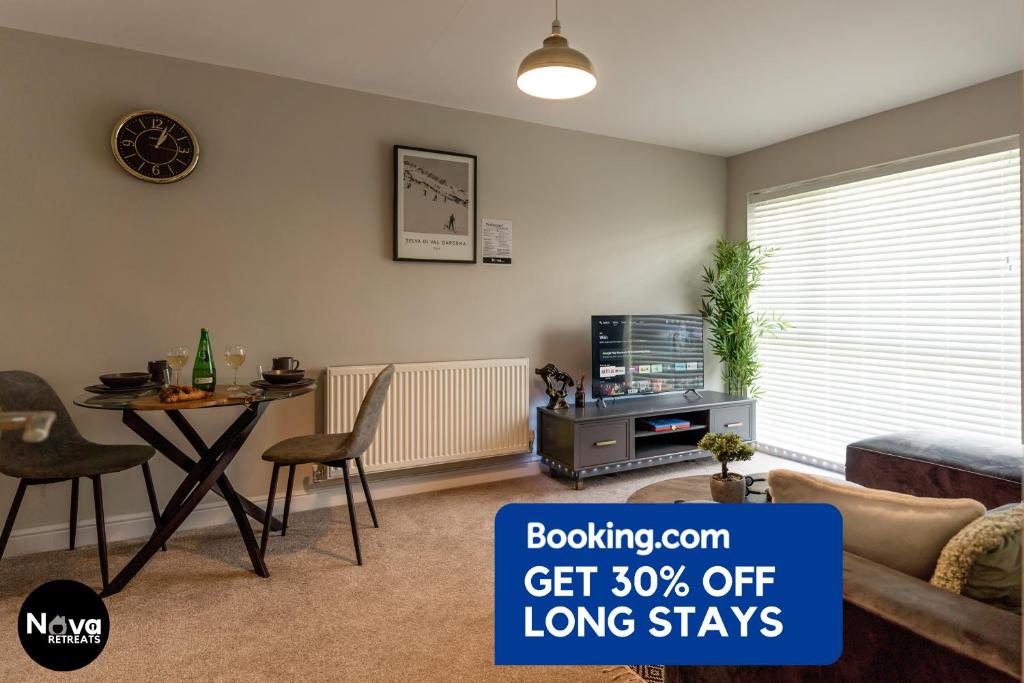 The Solihull Luxe - Free Parking, Workspace & Superfast Wi-Fi near NEC, Airport, JLR, Touchwood & Solihull Hospital, Solihull