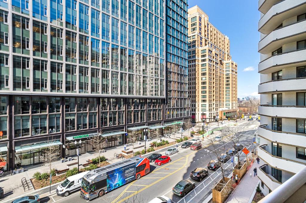 Comfortable Apartment with Top Amenities, Arlington