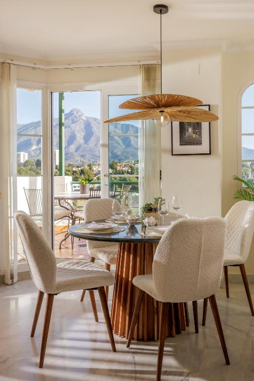MARBELLA BANUS SUITES - Senorio de Aloha Mountain & Sea Views - 2