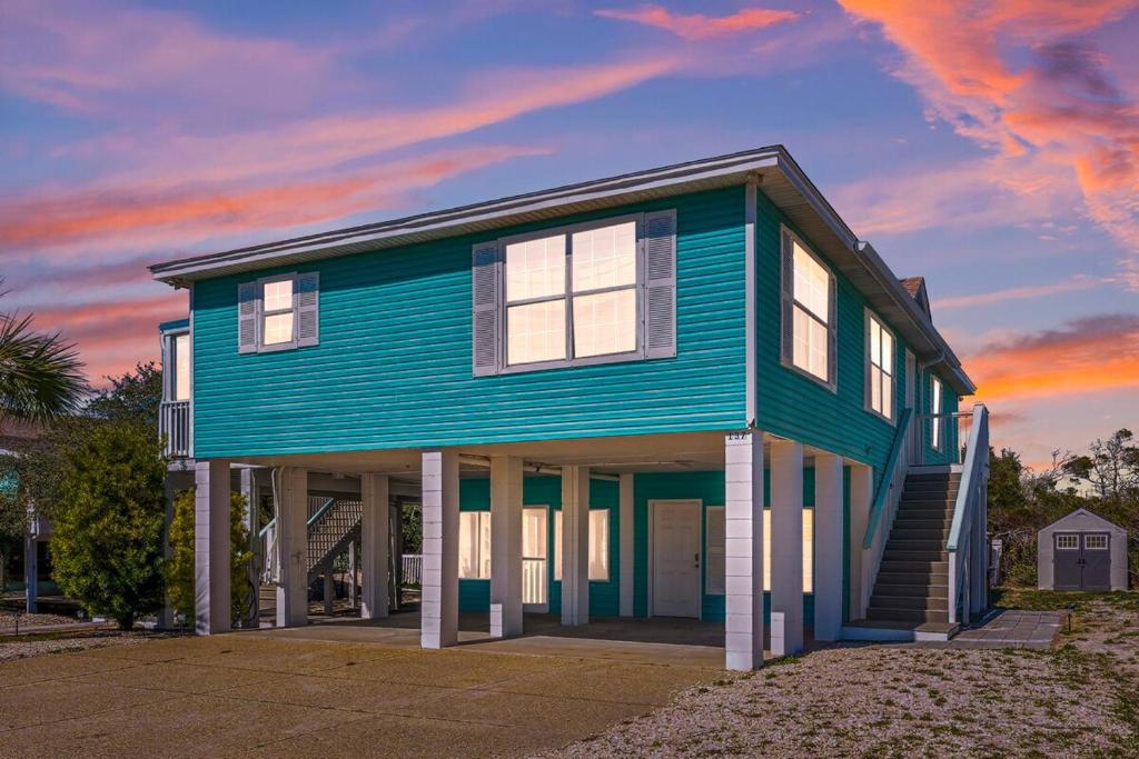 Sleeps15-Pool - Pets Welcome - Steps from Beach, Port Saint Joe