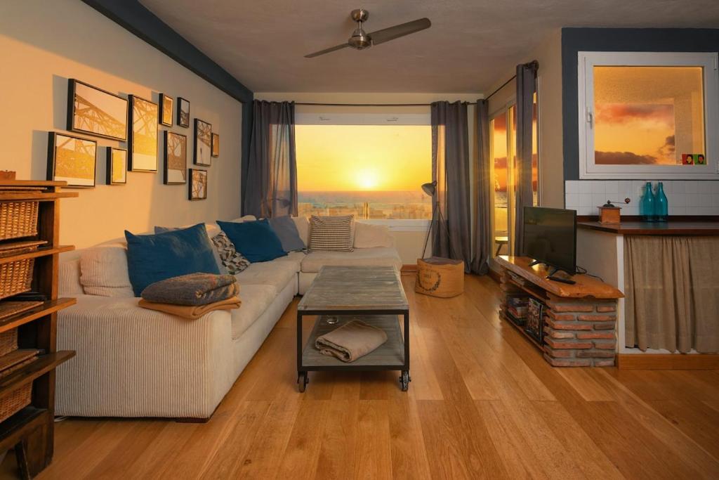 Penthouse with Best Sea Views in Town - 1