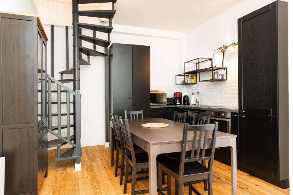 Loft House 3 BR Bastille, Marais AC by LCC Agency - 4