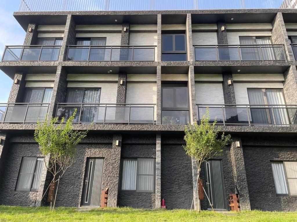 Artistic Forest, Lung-yen