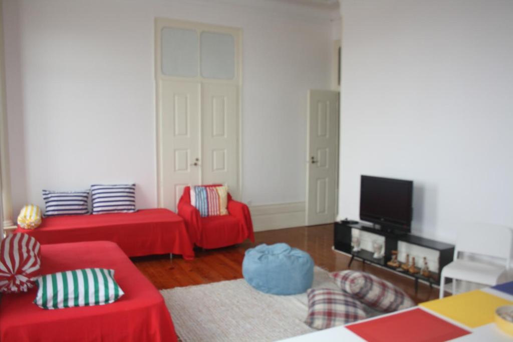 Shared lounge/TV area