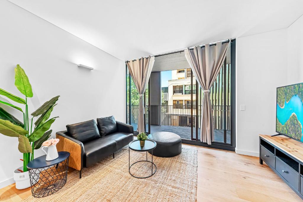 Super Convenient One Bed Unit Parramatta, Sydney