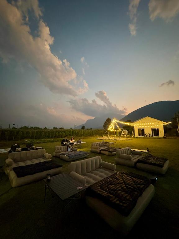 พาราไดซ์ รีสอร์ท แอนด์ คาเฟ่ (Paradise Resort & Cafe)