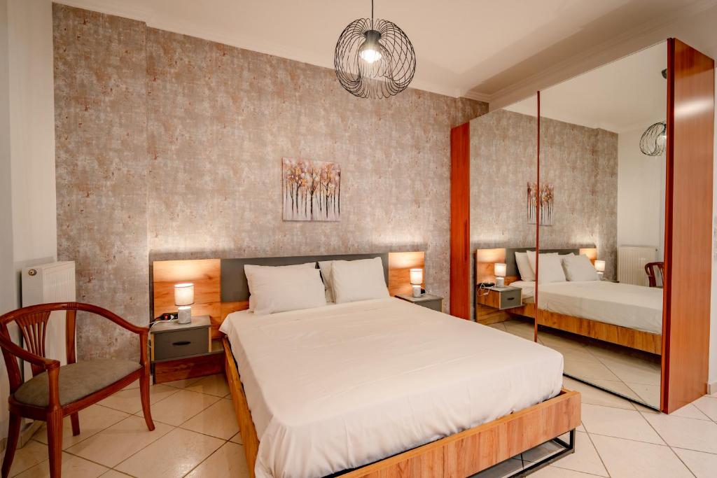 Flisvos Halcyon, Athen