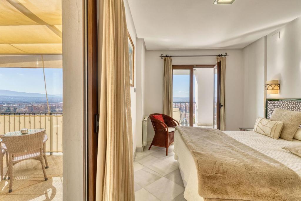 View, Hotel Mirador Arabeluj in Granada