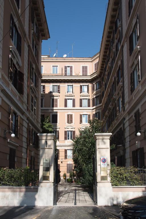 Colosseum suites by Glen - 5