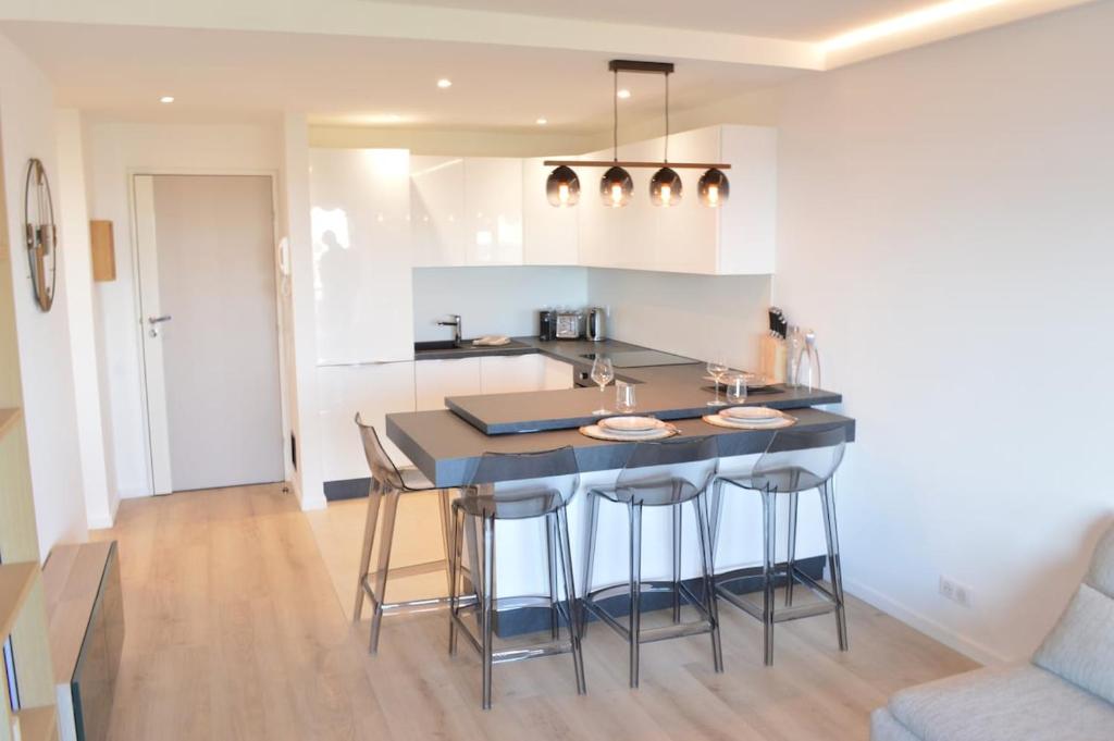Appartement 2P vue mer Antibes - 2