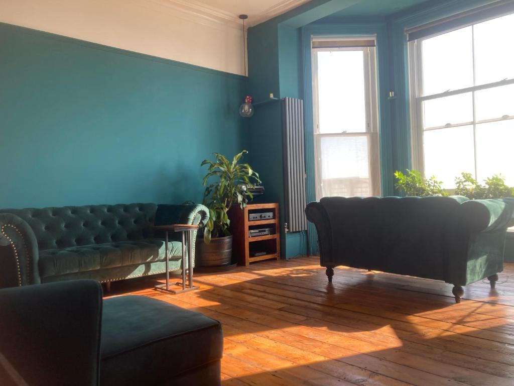 Gavin's Sea Pad, St. Leonards