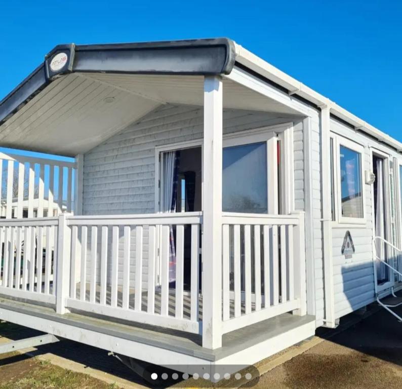 3 bed caravan with decking dishwasher en suite Haven Golden Sands, Mablethorpe