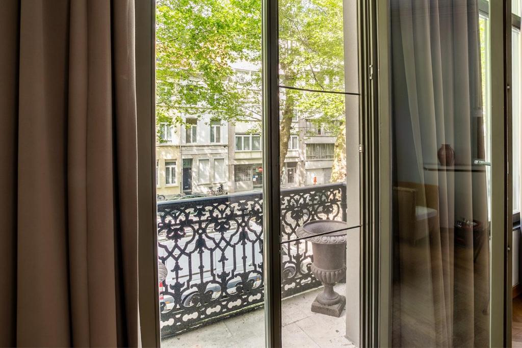House of Antwerp- 4BDR w Private Garden 5