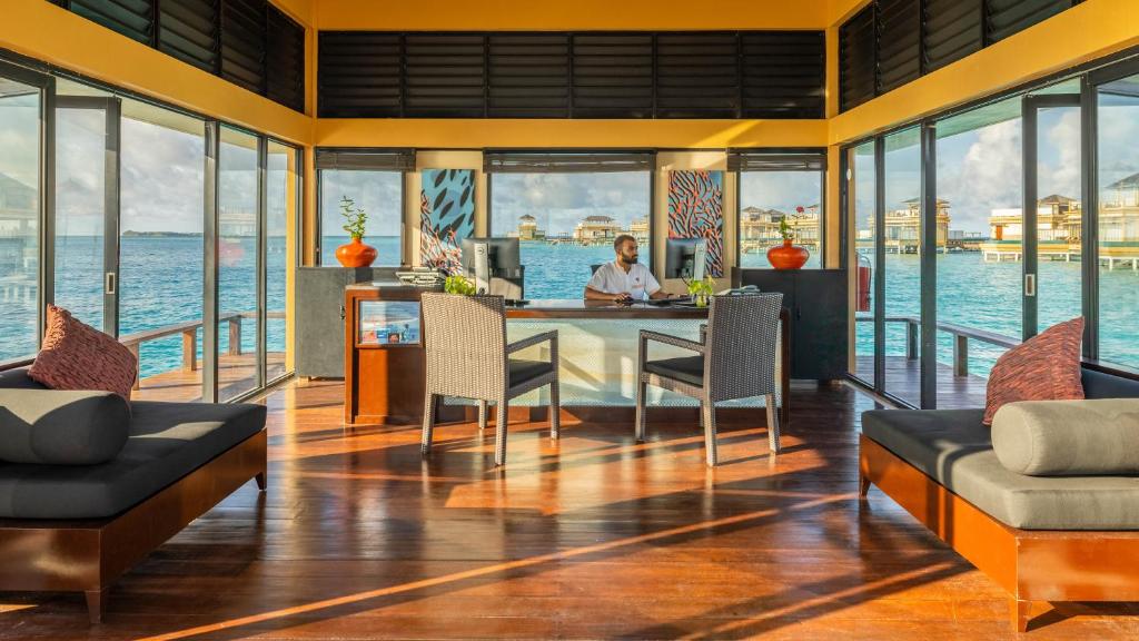 Facilities, Angsana Velavaru in Maldive Islands