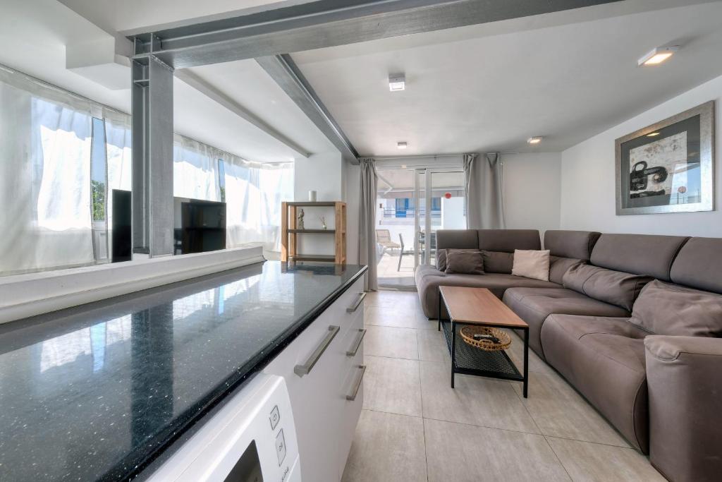Playa Chica Boutique - Sea View By Lanzarote Vacation Homes - 2
