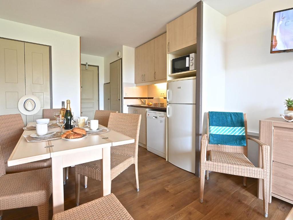 Apartment Le Belvédère - R0 145 by Interhome - 2