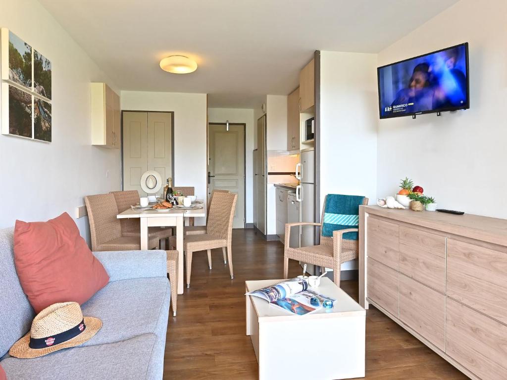 Apartment Le Belvédère - R0 145 by Interhome - 3