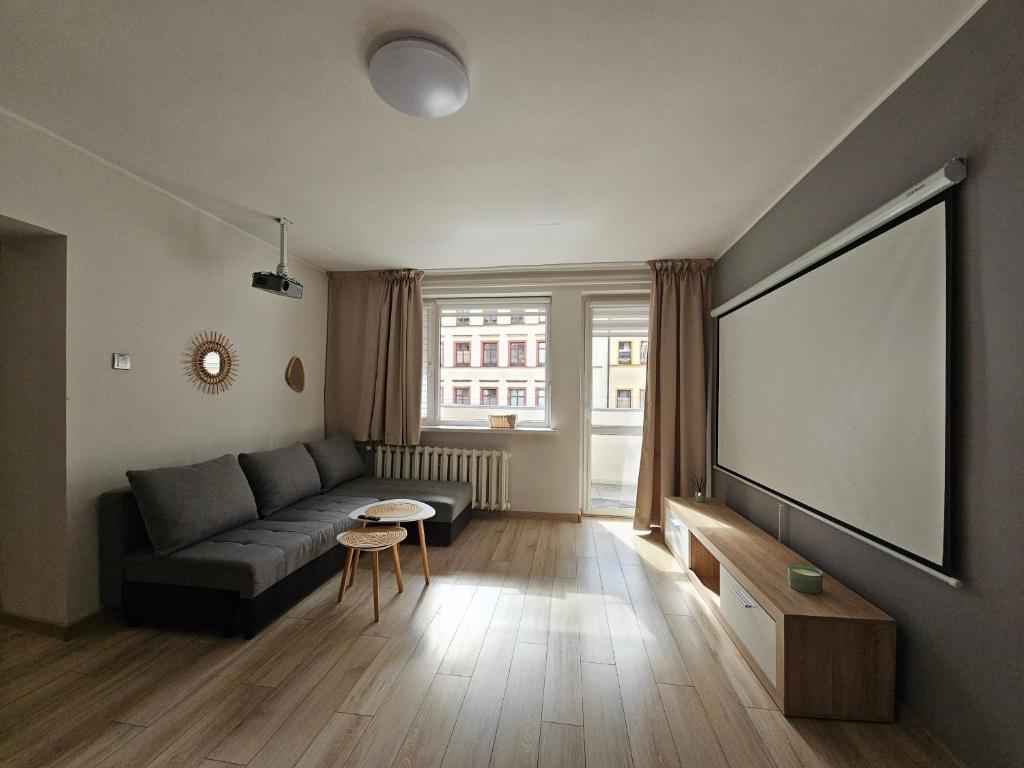 Cozy apartment 5 min walk from Rynek square, Vratislav