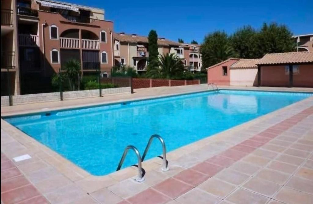 Appartement avec piscines - 2