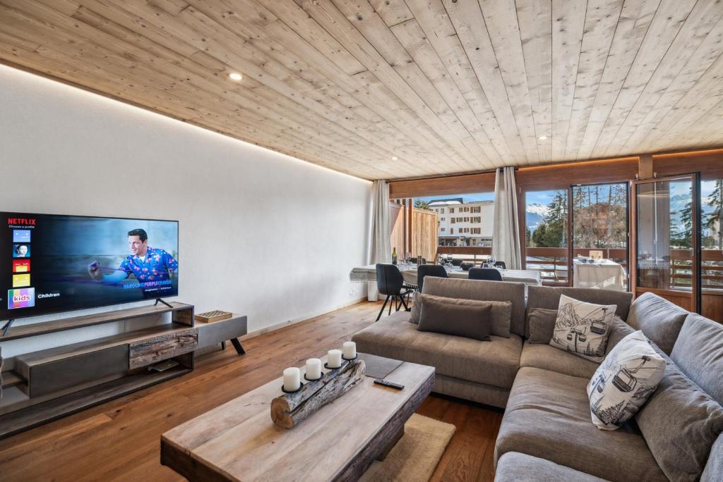 Imperial by Mrs Miggins, Crans-Montana