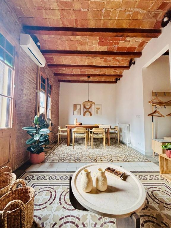 Boutique City Stay WiFi 6 min Sagrada Familia 2BR - 1