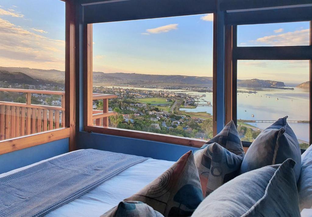 Lagoon Studio - Maison Mahogany - design meets breathtaking views of lagoon, Knysna