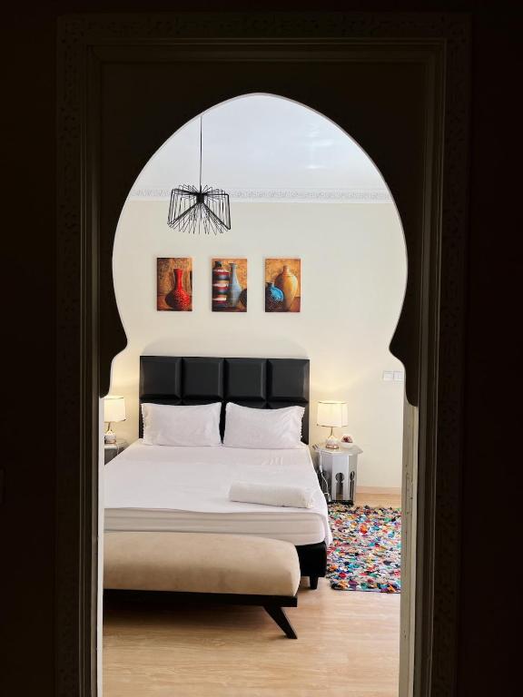 Modern Studio with Pool in Central Gueliz, Marrakech