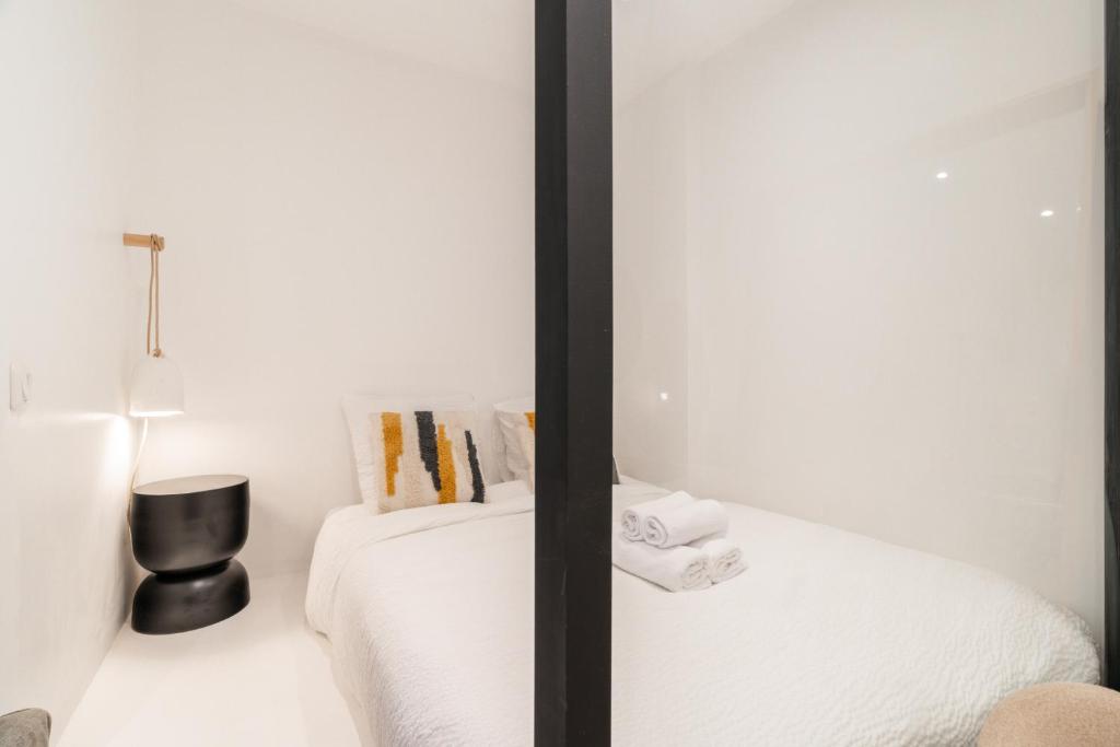 Cozy Studio in Lively Neighborhood 3P - 5