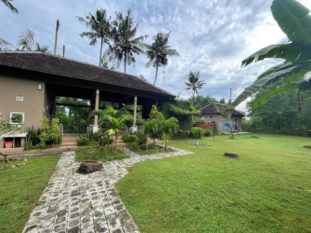 Apit Lawang EcoLodge