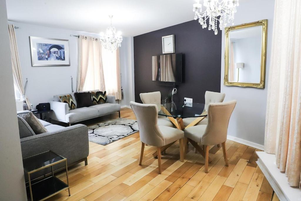 Great location, direct links to London Bridge!, Forest Hill