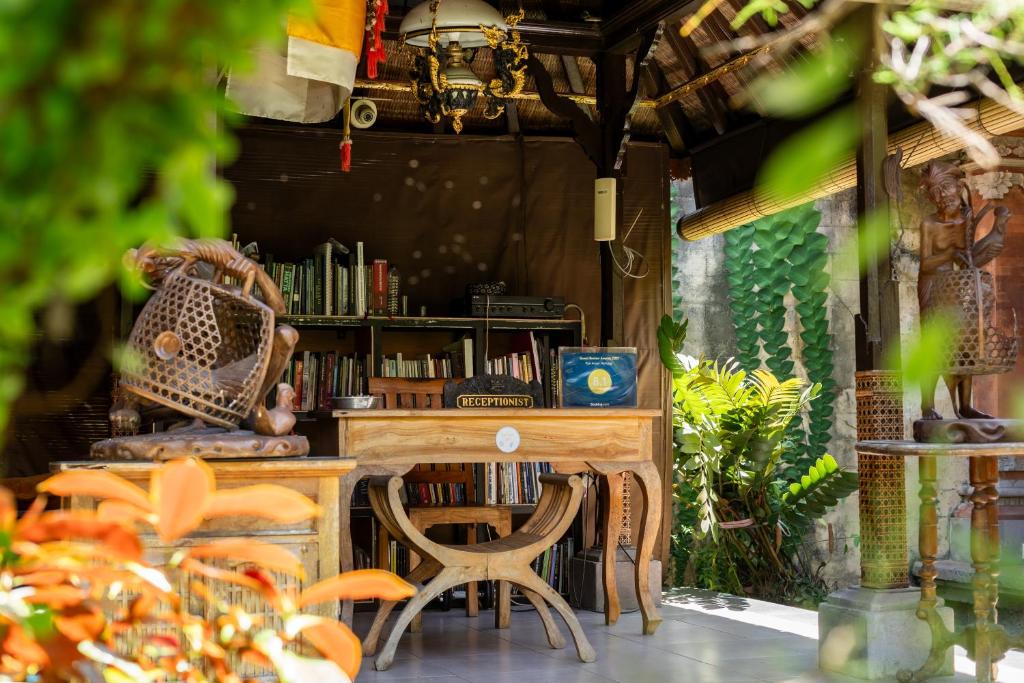 フロント・ロビー