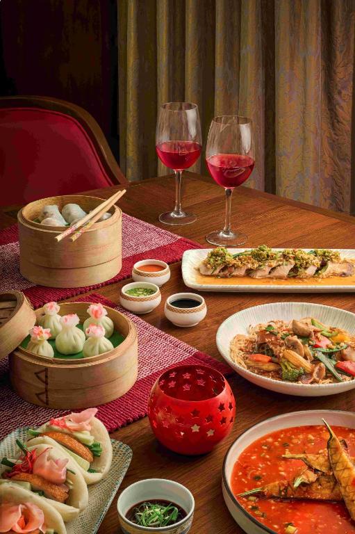 อาหารและเครื่องดื่ม