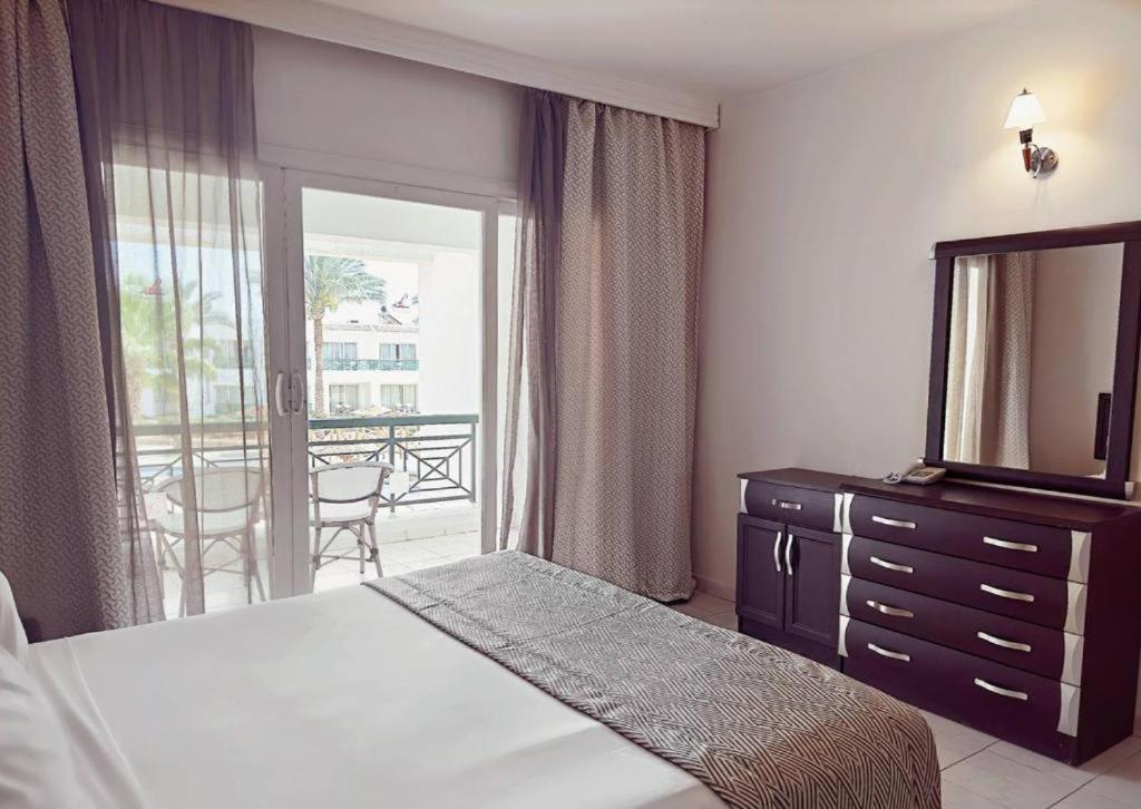 Panorama Naama Heights Aqua Park — Hotel rooms in Sharm El Sheikh, South Sinai