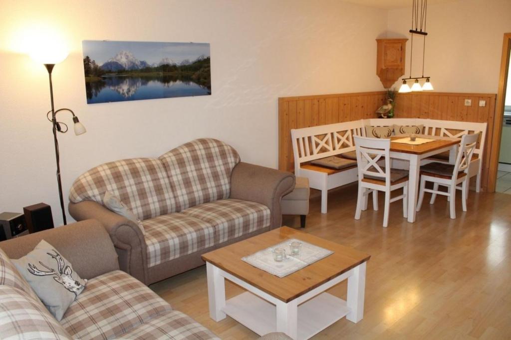 Ferienhaus Nr 81, Kategorie Komfort Plus, Feriendorf Hochbergle, Allgäu, Lechbruck