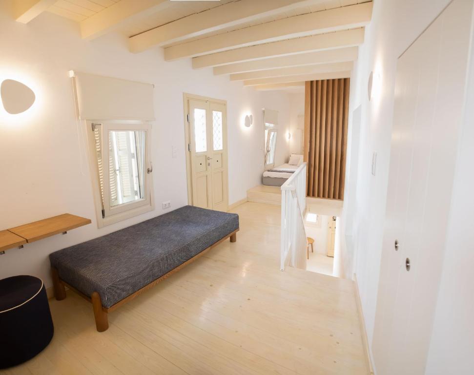 Syros Home 1905Α, Ermupoli