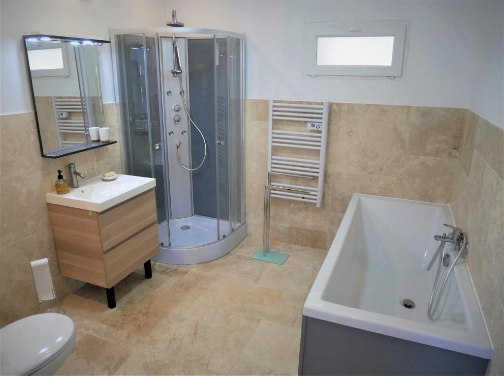 Bel appartement 3 pièces en villa climatisé 800m plage WIFI - 2