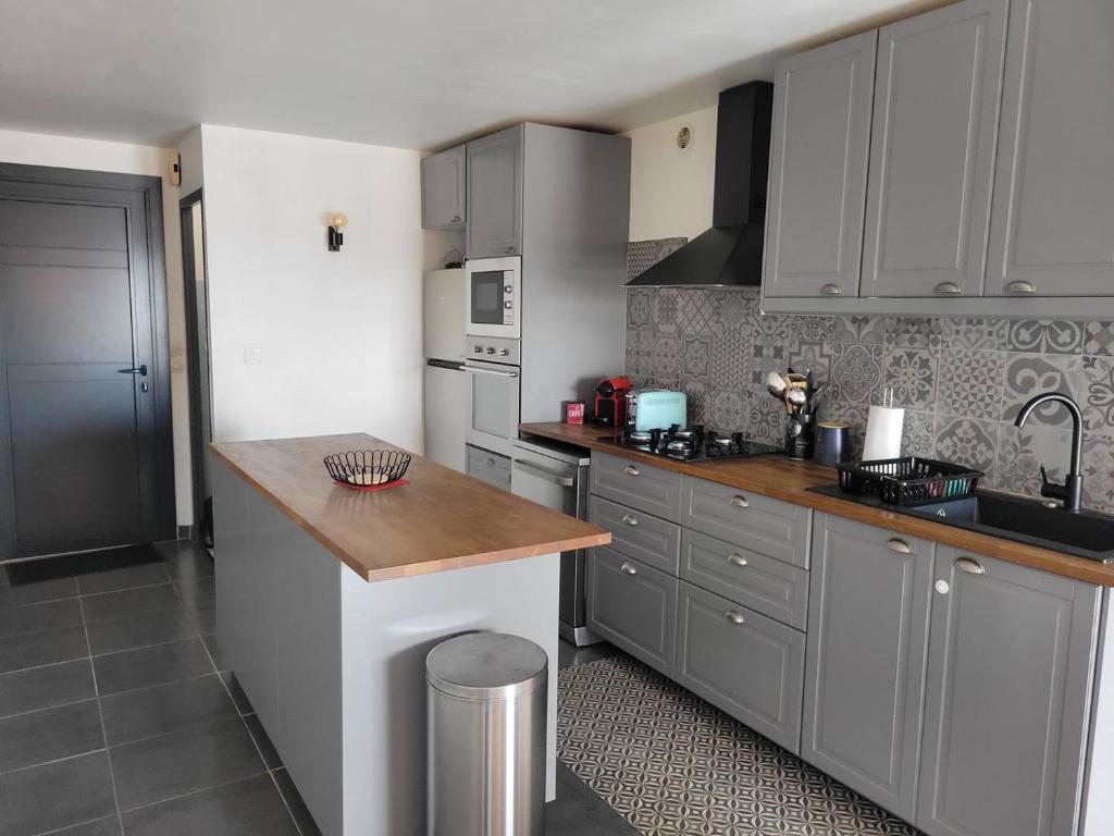 Belle villa climatisée avec Wifi, 2 chambres et jolie terrasse aménagée, à 3km de la plage à PORTIRAGNES LXCHARD7 - 5