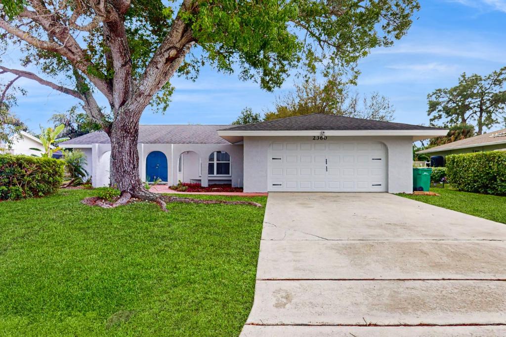 The Flip Flop Stop, Naples