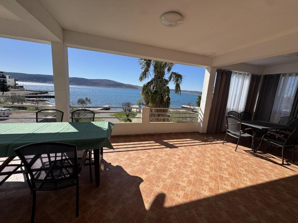 Apartment in Seline with sea view, terrace, WiFi, washing machine 4209-2, Seline
