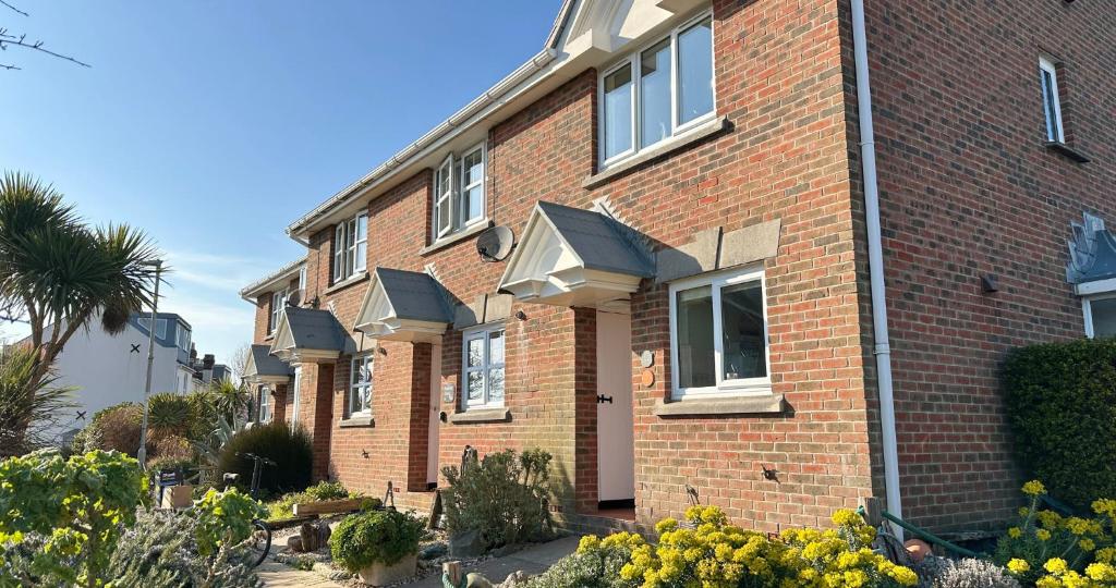 Chalkhill View - Idyllic Sea Views Parking, Wyke Regis