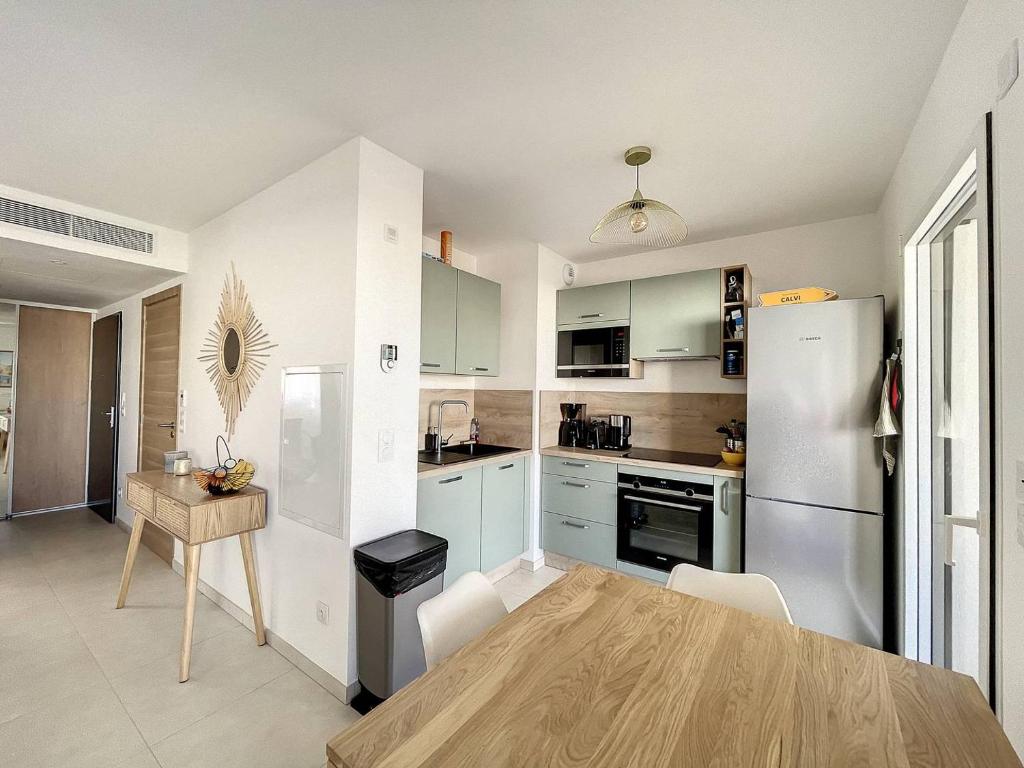 Appartement dans résidence avec piscine - 3