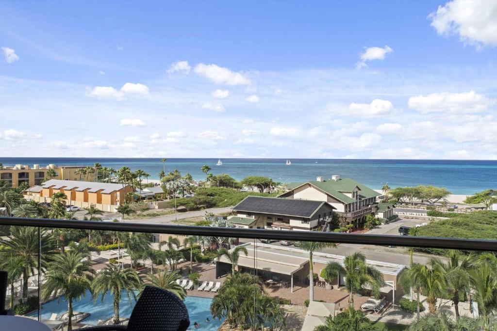 Beach View - Coastal View 2BR condo - LV505, Palm-Eagle Beach
